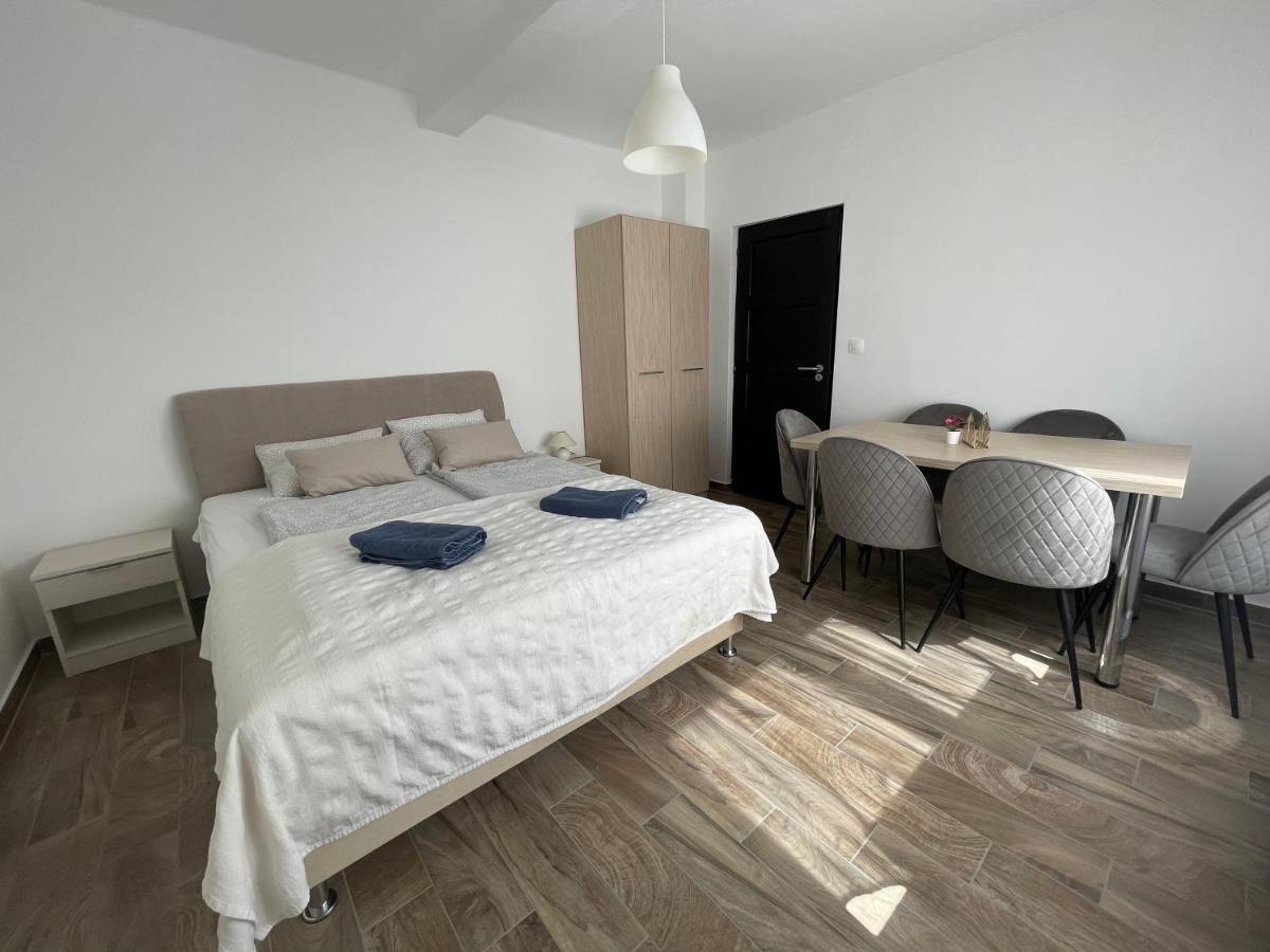 Smeraldo Apartmanok Siofok Exterior photo
